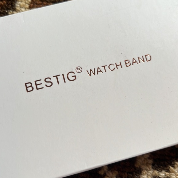 Apple Watch band 🖤🤎 - Picture 2 of 4